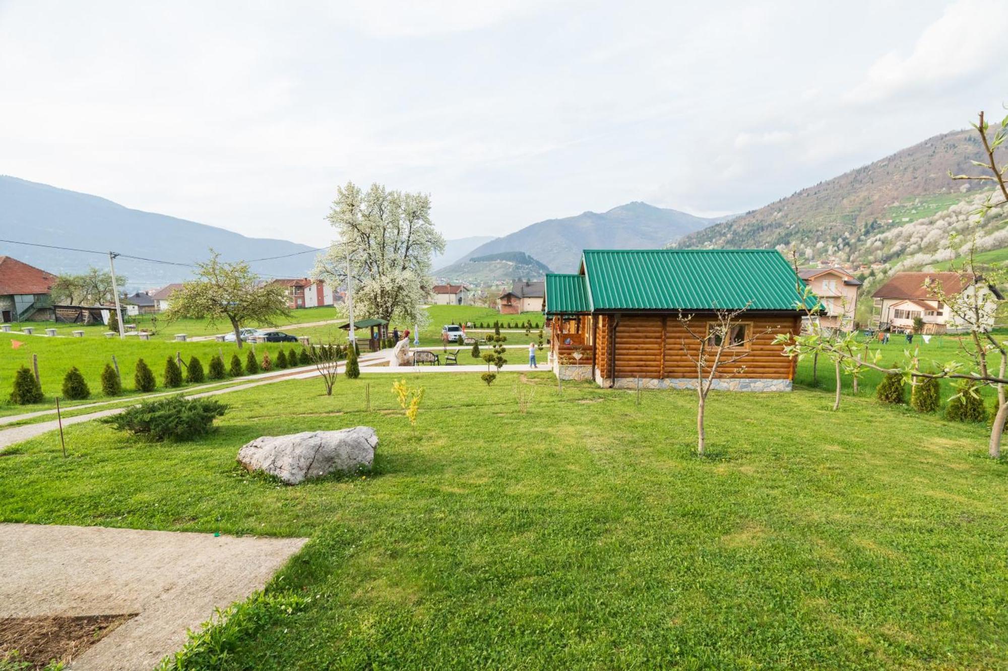 Salerno Camp Villa Plav Dış mekan fotoğraf