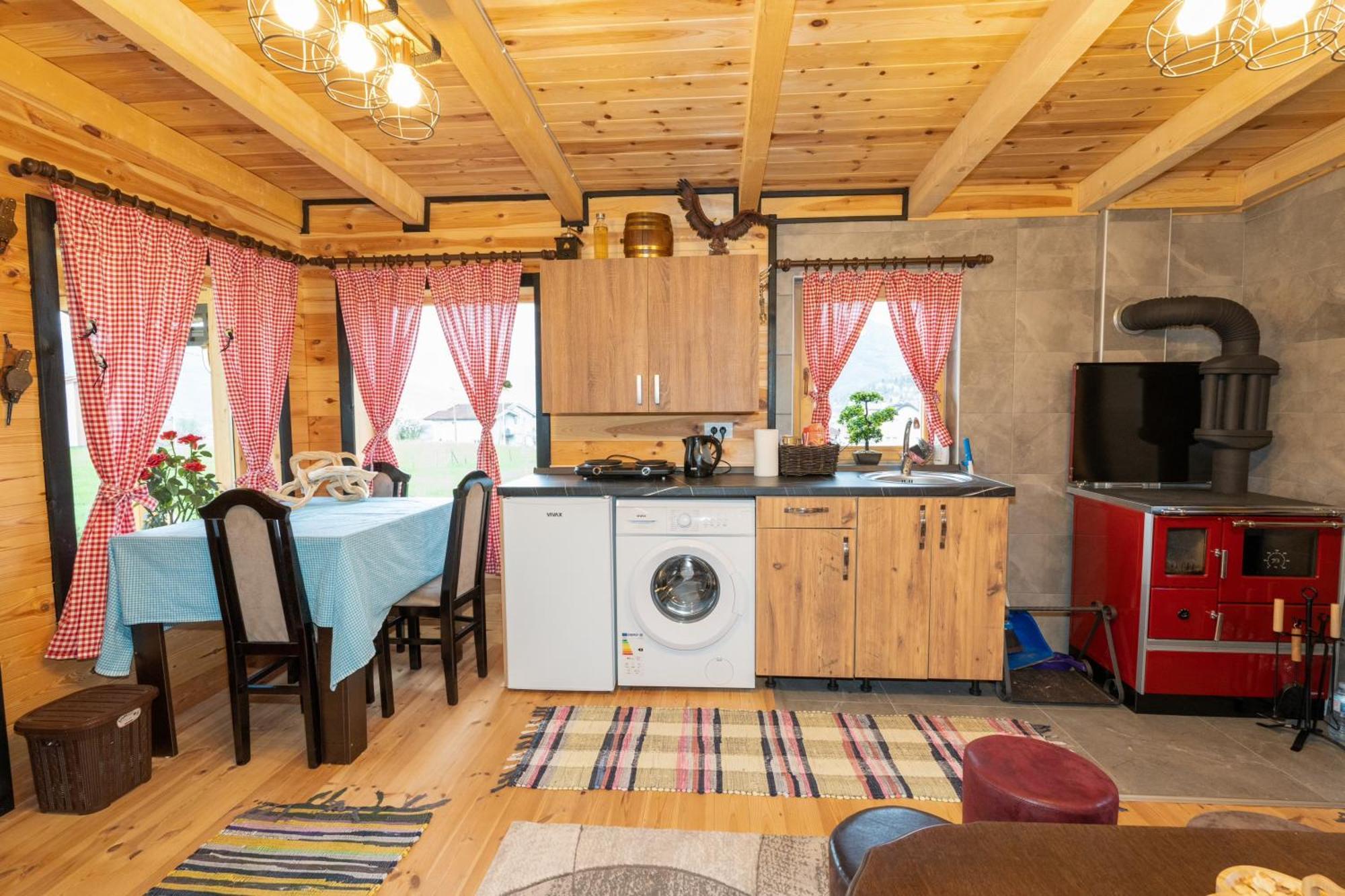 Salerno Camp Villa Plav Dış mekan fotoğraf